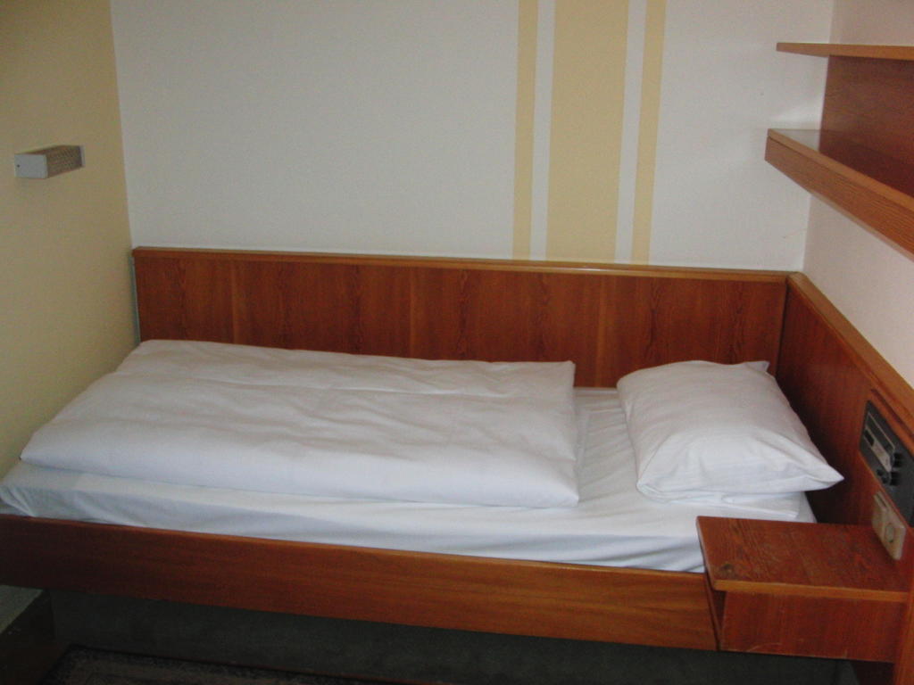 Hotel Angerer Vilseck Room photo